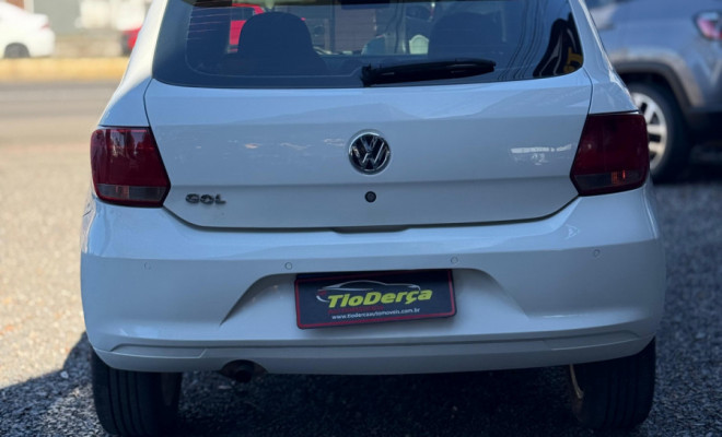 VW - VolksWagen Gol (novo) 1.0 Mi Total Flex 8V 4p 2014 Flex-4