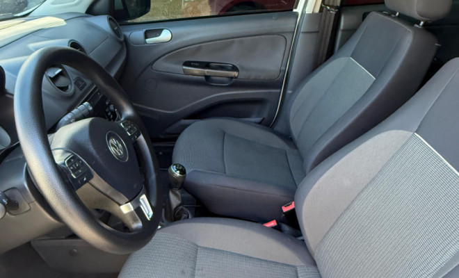 VW - VolksWagen Gol (novo) 1.0 Mi Total Flex 8V 4p 2014 Flex-12