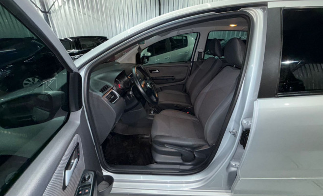 VW - VolksWagen Fox 1.6 Mi Total Flex 8V 5p 2012 Flex-9