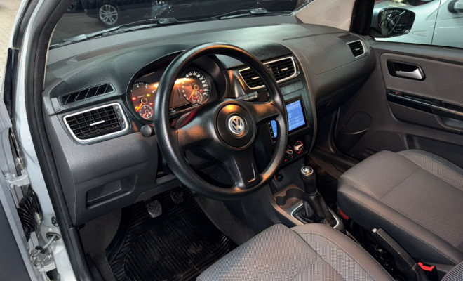 VW - VolksWagen Fox 1.6 Mi Total Flex 8V 5p 2012 Flex-6