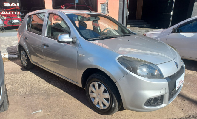 Renault SANDERO Expression Hi-Flex 1.0 16V 5p 2014 Flex