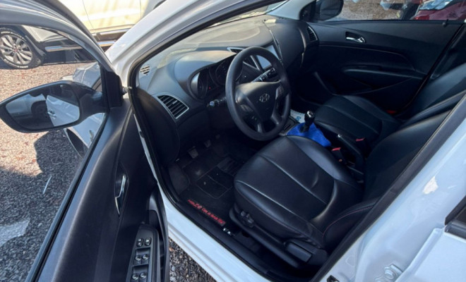 Hyundai HB20S C.Plus/C.Style 1.6 Flex 16V Mec.4p 2015 Flex-10