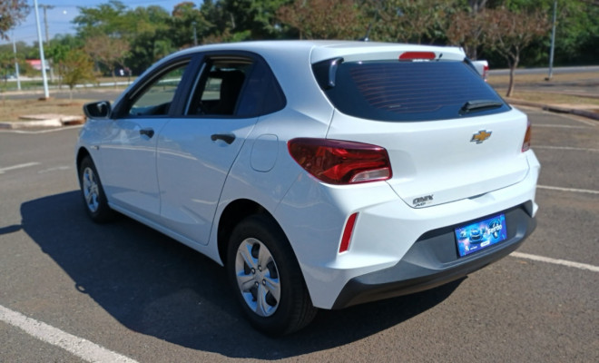 GM - Chevrolet ONIX HATCH 1.0 12V Flex 5p Mec. 2024 Flex-1