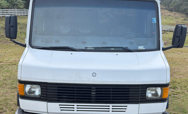 MERCEDES-BENZ 710/ 710 Plus 2p (diesel) 1999 Diesel-8