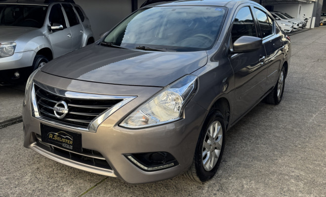 Nissan VERSA SL 1.6 Mec. 2016