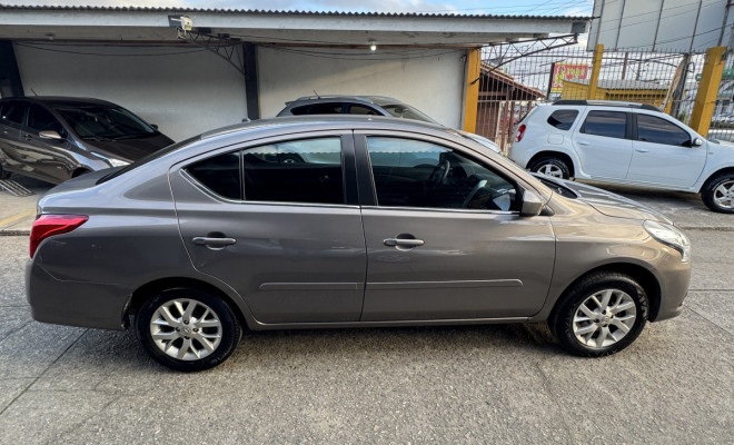 Nissan VERSA SL 1.6 Mec. 2016-4