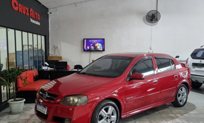 GM - Chevrolet Astra GSi 2.0 16V 136cv Hatchback 5p 2004 Gasolina