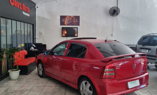 GM - Chevrolet Astra GSi 2.0 16V 136cv Hatchback 5p 2004 Gasolina-7