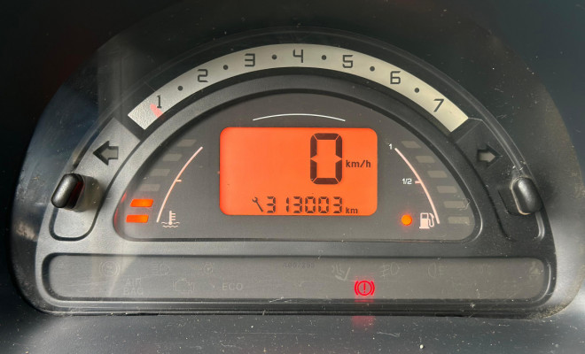 Citroën C3 GLX 1.4/ GLX Sonora 1.4 Flex 8V 5p 2012 Flex-7