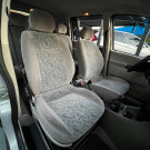 GM - Chevrolet Zafira 2.0/ CD 2.0  8V  MPFI 5p Mec. 2002 Gasolina-8