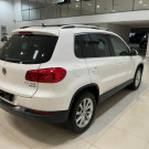 VW - VolksWagen TIGUAN 2.0 TSI 16V 200cv Tiptronic 5p 2013 Gasolina
