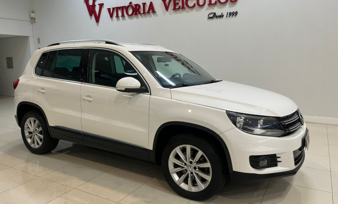 VW - VolksWagen TIGUAN 2.0 TSI 16V 200cv Tiptronic 5p 2013 Gasolina