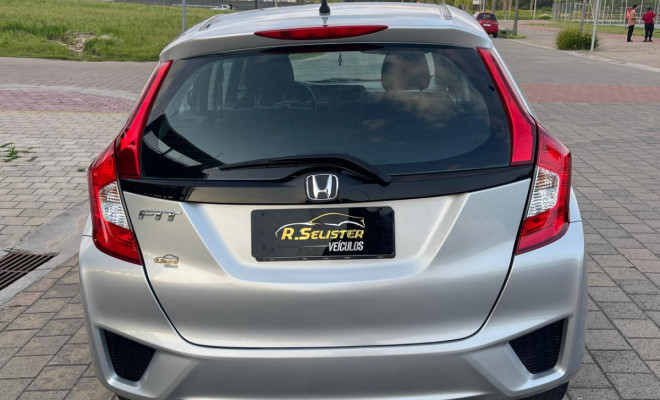 Honda Fit LX 1.5 Flexone Mec. 2015-3