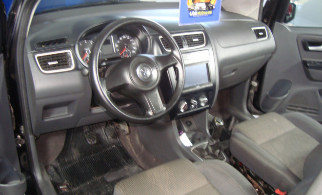 VW - VolksWagen Fox 1.0 Mi Total Flex 8V 3p 2013 Flex-6