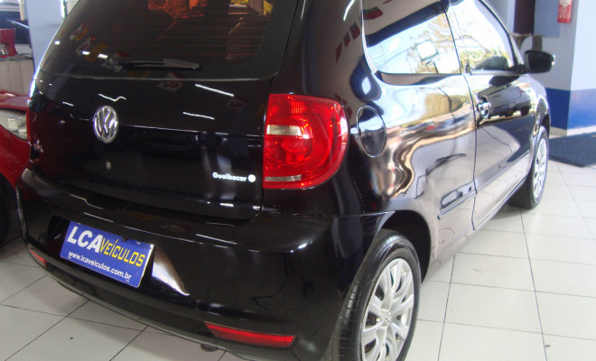 VW - VolksWagen Fox 1.0 Mi Total Flex 8V 3p 2013 Flex-4