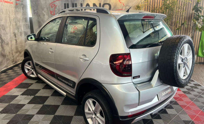 VW - VolksWagen CROSSFOX 1.6 Mi Total Flex 8V 5p 2011 Flex-2