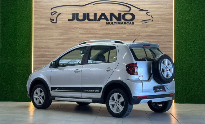 VW - VolksWagen CROSSFOX 1.6 Mi Total Flex 8V 5p 2011 Flex-2
