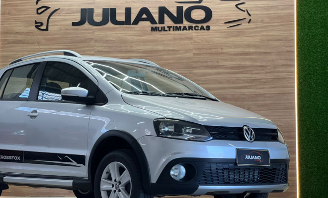 VW - VolksWagen CROSSFOX 1.6 Mi Total Flex 8V 5p 2011 Flex-10