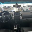 Mitsubishi Pajero DAKAR 3.2 4x4 T.I. Dies. 5p Aut. 2015 Diesel-12