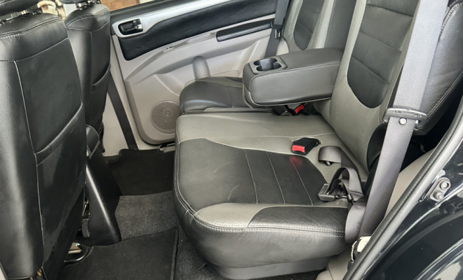 Mitsubishi Pajero DAKAR 3.2 4x4 T.I. Dies. 5p Aut. 2015 Diesel-7