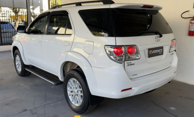 Toyota Hilux SW4 SR 4x2 2.7/ 2.7 Flex 16V Aut. 2012 Flex-2