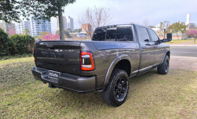 RAM 2500 LARAMIE 6.7 NIGHT EDITION TB CD 4x4 AUT.-6