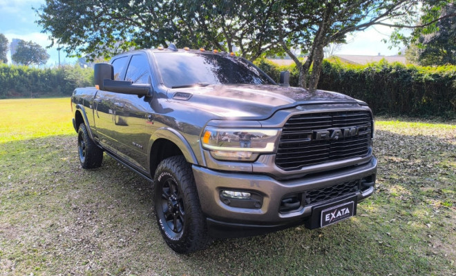 RAM 2500 LARAMIE 6.7 NIGHT EDITION TB CD 4x4 AUT.