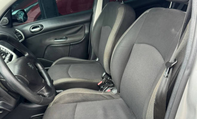 Peugeot 207 Sedan Passion XS 1.6 Flex 16V 4p 2012 Flex-4