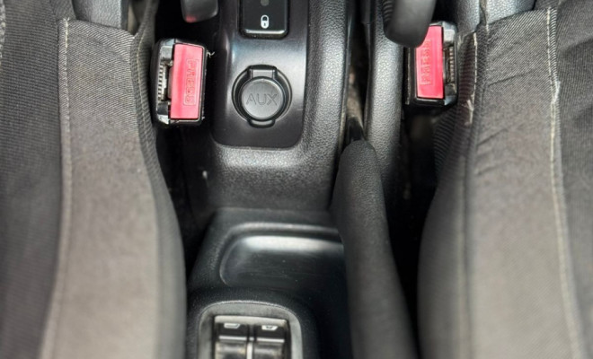 Peugeot 207 Sedan Passion XS 1.6 Flex 16V 4p 2012 Flex-8