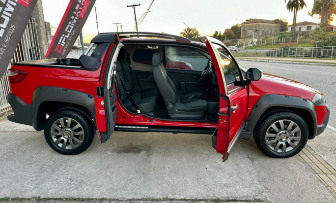 Fiat Strada Adventure1.8 Flex Cabine Dupla - 2015-9