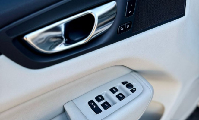 Volvo XC 60 T-8 HÍBRIDO INSCRIPTION 2.0 5p 2021 Gasolina-5
