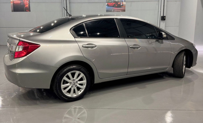 Honda Civic Sedan LXR 2.0 Flexone 16V Aut. 4p 2014 Flex-3