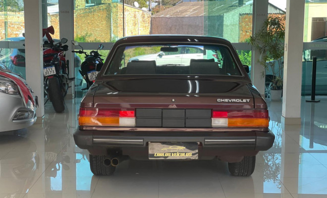 GM - Chevrolet Opala Comodoro/Comod. SLE  4.1/2.5 1990 Gasolina-9