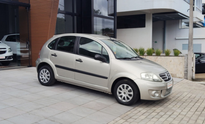 Citroën C3 GLX 1.4/ GLX Sonora 1.4 Flex 8V 5p 2010 Flex