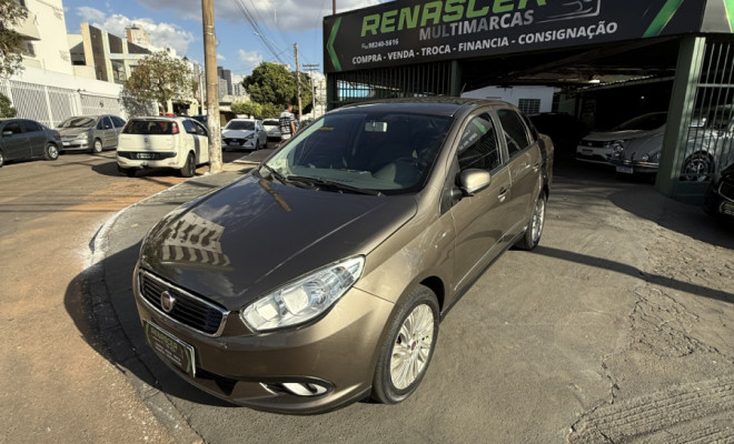 Fiat Grand Siena ESSENCE 1.6 Flex 16V 2013 Flex