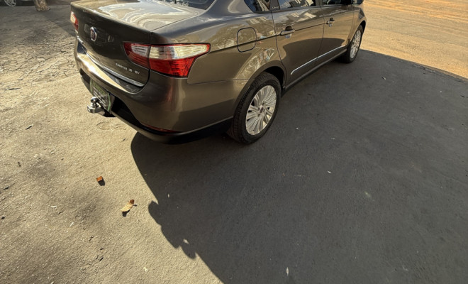 Fiat Grand Siena ESSENCE 1.6 Flex 16V 2013 Flex-2