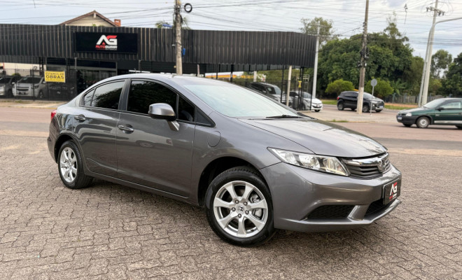 Honda Civic Sedan LXS 1.8/1.8 Flex 16V Aut. 4p 2014 Flex
