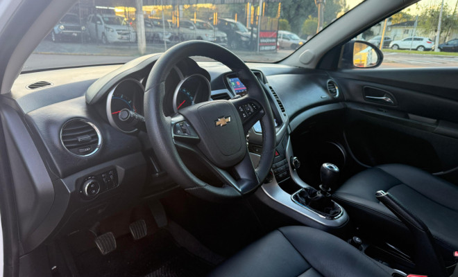 GM - Chevrolet CRUZE HB Sport LT 1.8 16V FlexP. 5p Mec 2013 Flex-5