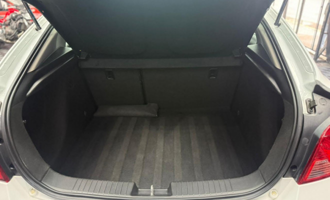 GM - Chevrolet CRUZE HB Sport LT 1.8 16V FlexP. 5p Mec 2013 Flex-16