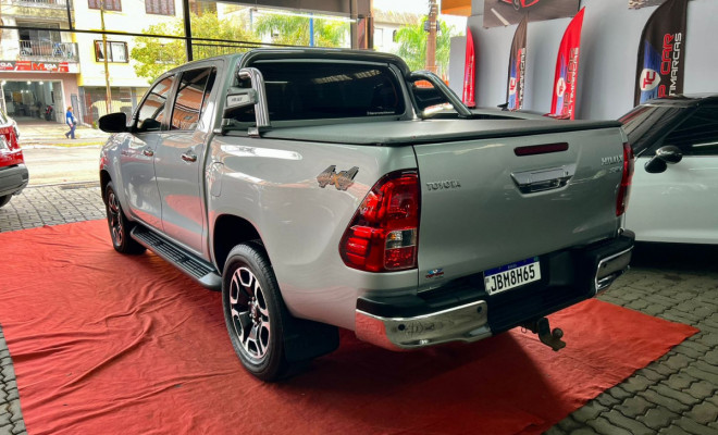 Toyota Hilux CD SRV 4x4 2.8 TDI Diesel Aut. 2022 Diesel-3