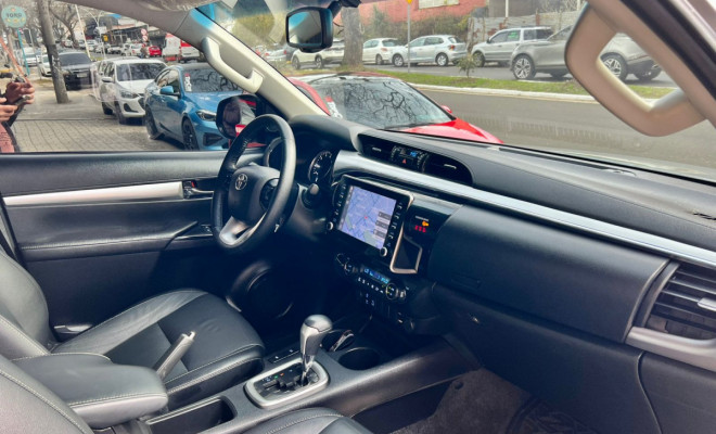 Toyota Hilux CD SRV 4x4 2.8 TDI Diesel Aut. 2022 Diesel-8