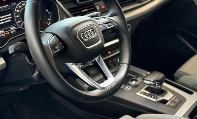 Audi Q5 S-Line 2.0 TFSI Quattro S-tronic 2020 Gasolina-10