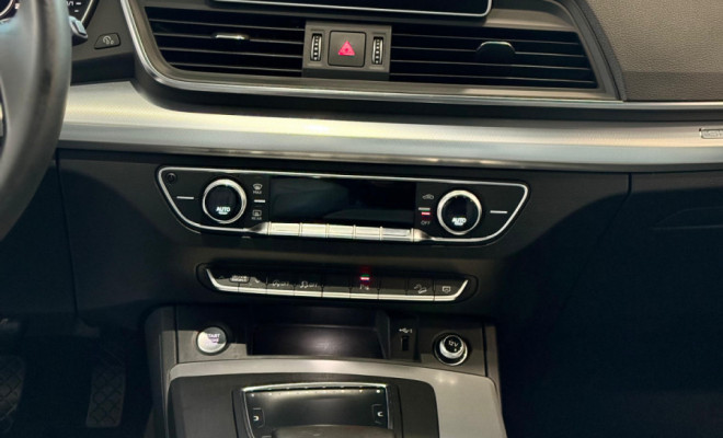 Audi Q5 S-Line 2.0 TFSI Quattro S-tronic 2020 Gasolina-13