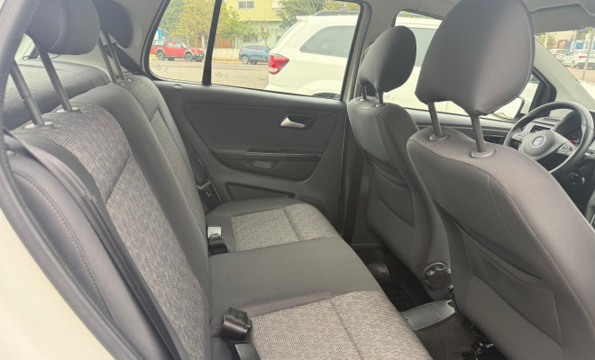 VW - VolksWagen Fox 1.6 Mi I MOTION Total Flex 8V 5p 2014 Flex-15