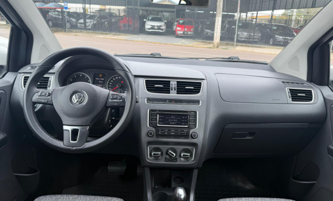 VW - VolksWagen Fox 1.6 Mi I MOTION Total Flex 8V 5p 2014 Flex-14