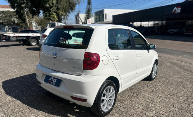 VW - VolksWagen Fox 1.6 Mi I MOTION Total Flex 8V 5p 2014 Flex-4