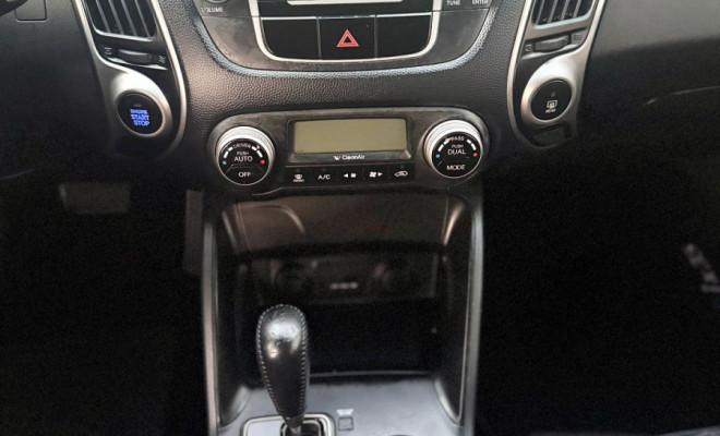 Hyundai ix35 2.0 16V 170cv 2WD/4WD Aut. 2011 Flex-8