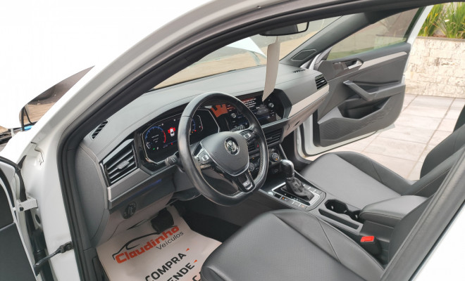 VW - VolksWagen JETTA R-Line 250 TSI 1.4 Flex 16V Aut. 2019 Flex-10