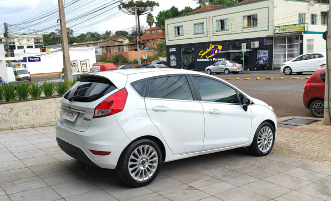Ford Fiesta TIT./TIT.Plus 1.6 16V Flex Aut. 2016 Flex-1