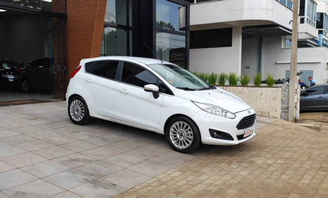 Ford Fiesta TIT./TIT.Plus 1.6 16V Flex Aut. 2016 Flex